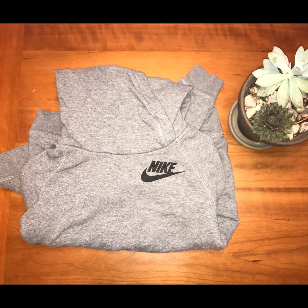 RARE. NIKE. HOODIE!!!